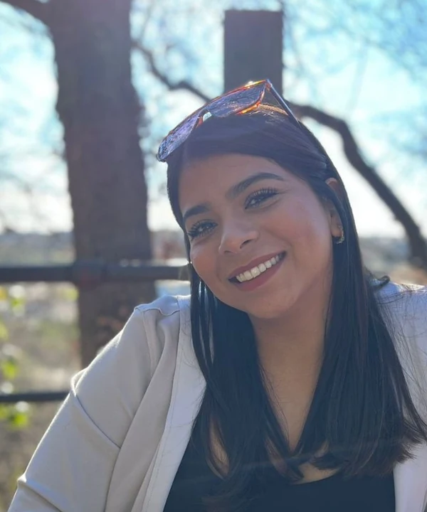 Portrait of Denisse Fernandez, Physical Therapist